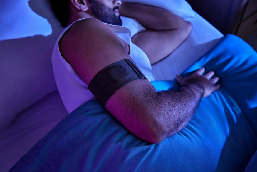 Garmin Index Sleep Monitor recenze: precizní monitoring spánku s týdenní výdrží