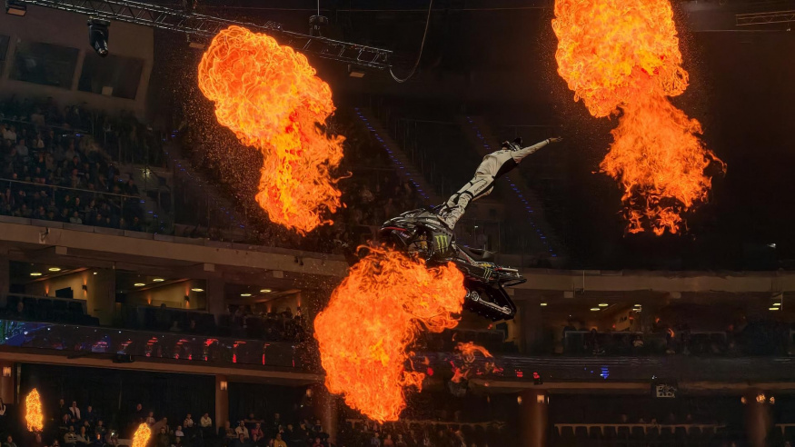 Koncert Katy Perry i FMX Gladiator Games: jak Vivo X300 Pro fotí v náročných podmínkách?